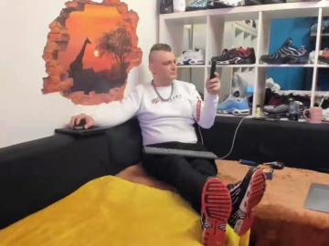 PP_Proll_Muc  19-11-2021 Recorded Video Topless